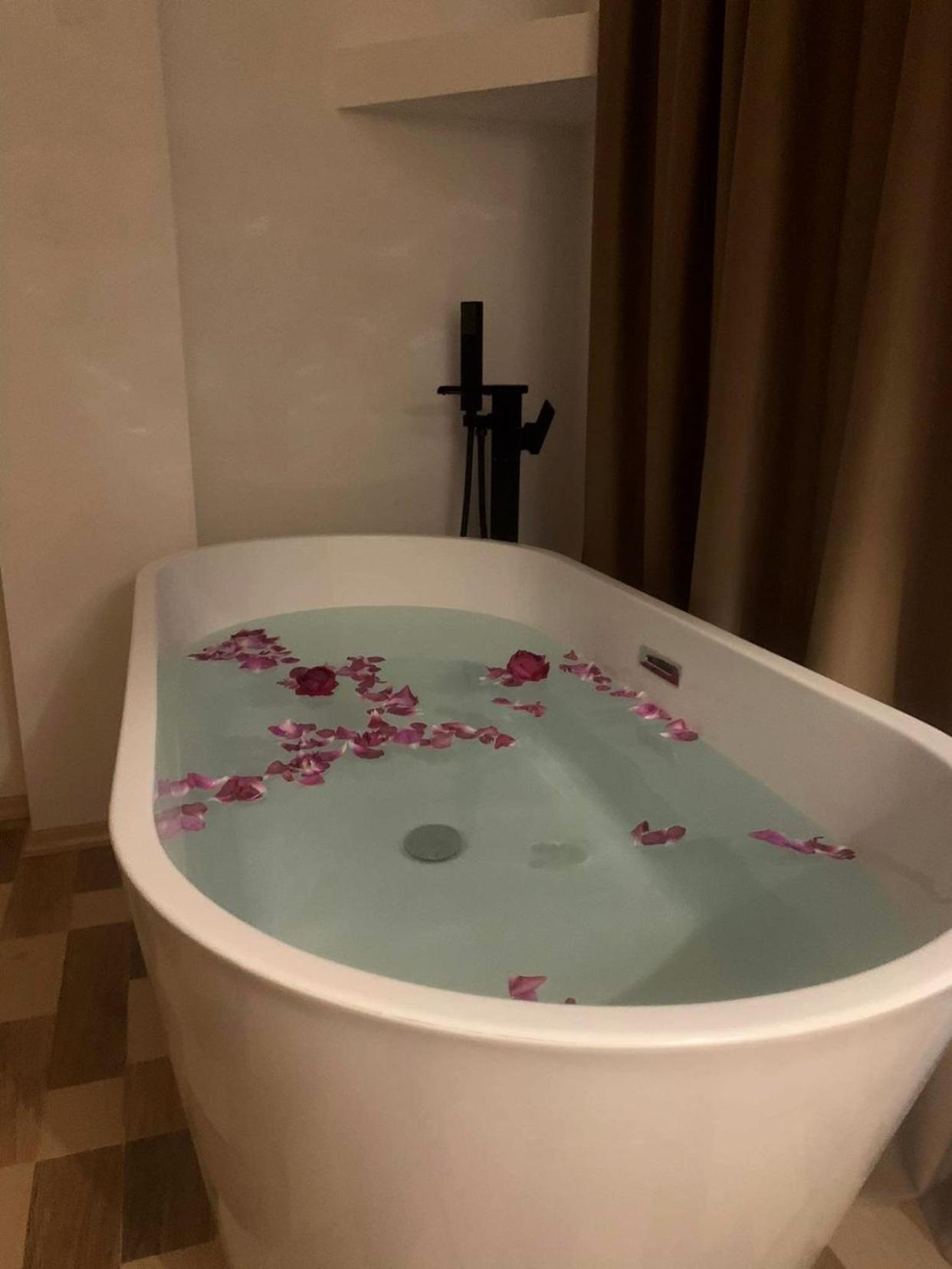 קזבגי Sunny Guesthouse מראה חיצוני תמונה