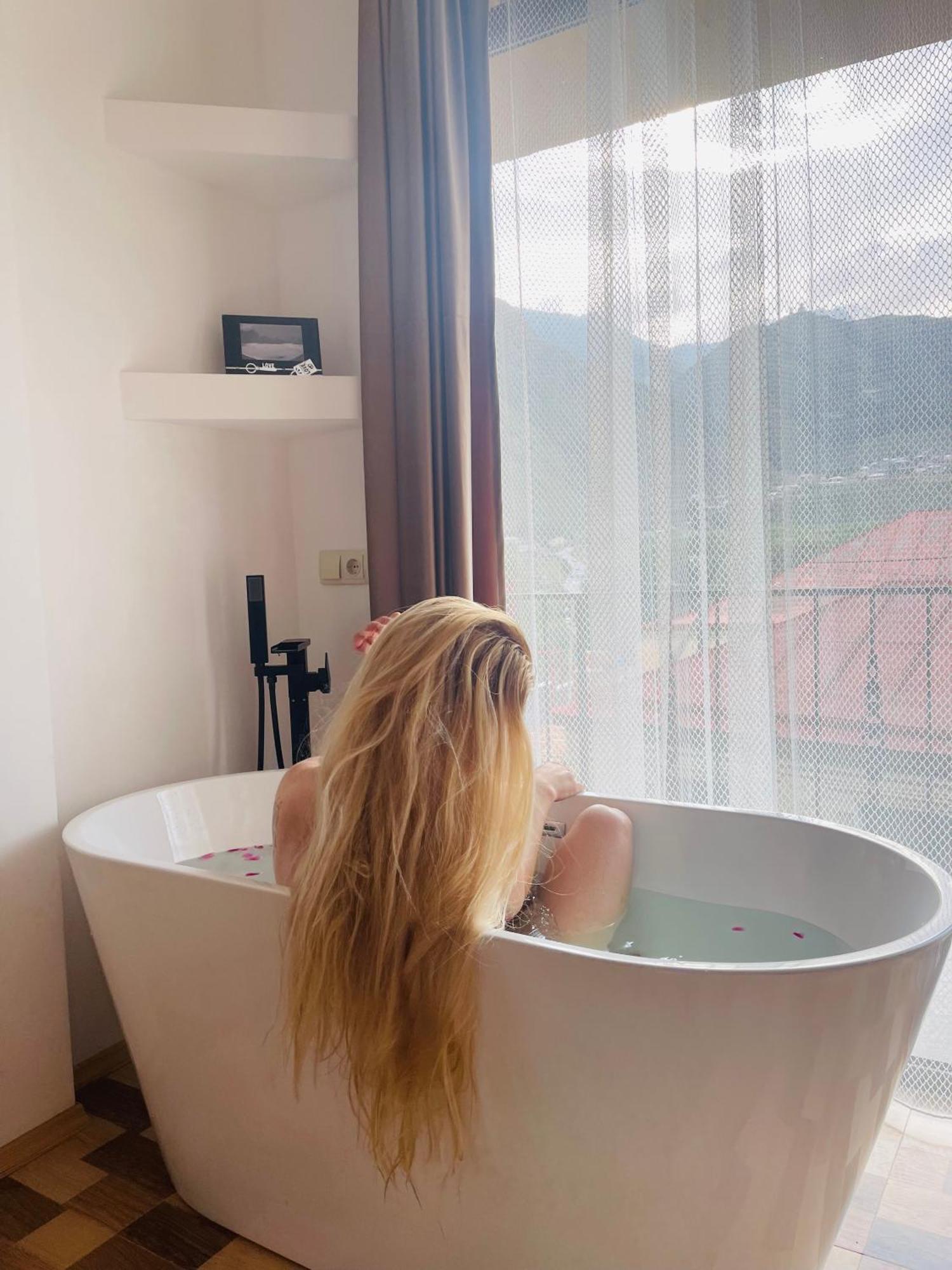 קזבגי Sunny Guesthouse מראה חיצוני תמונה