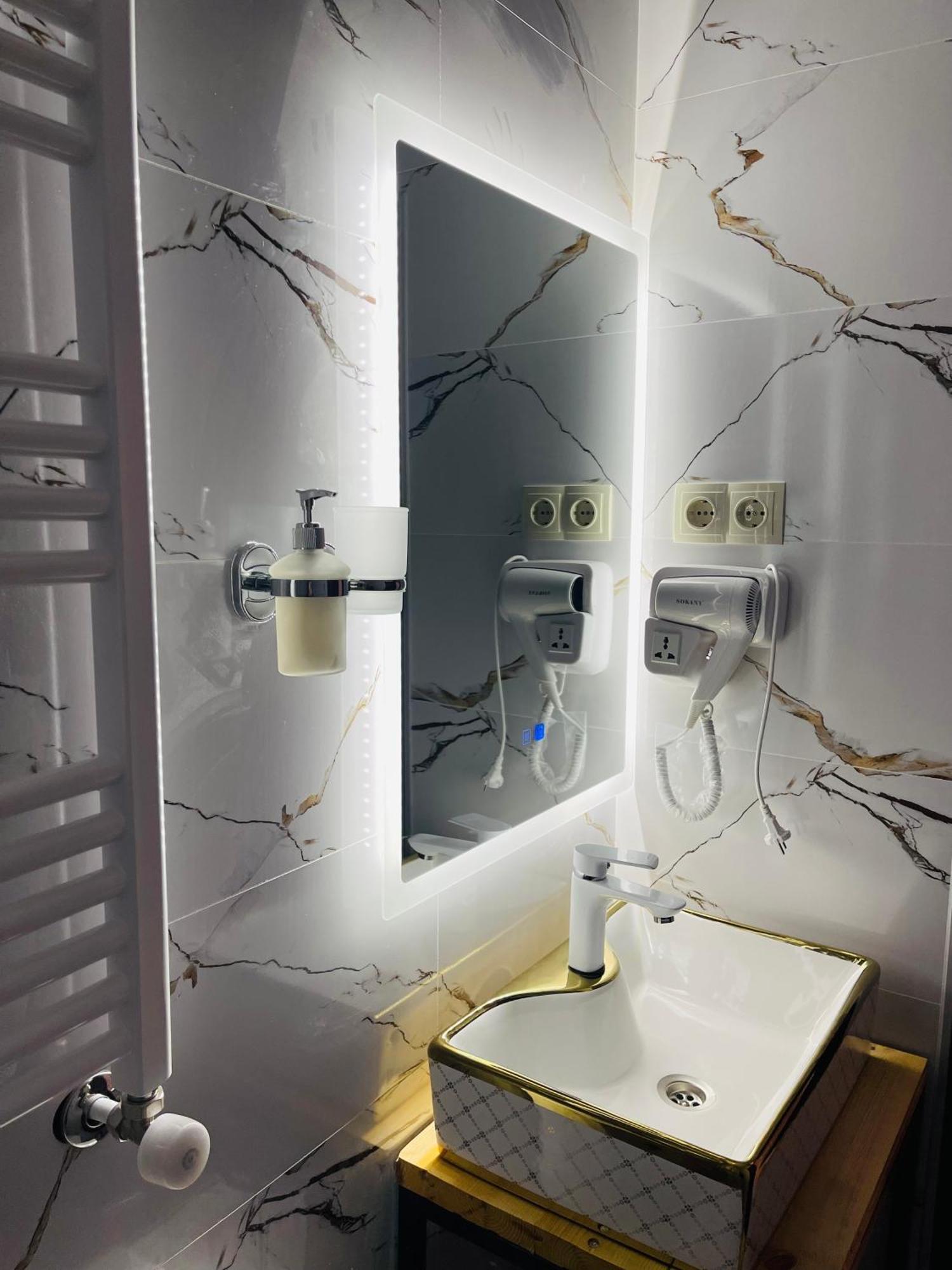 קזבגי Sunny Guesthouse מראה חיצוני תמונה