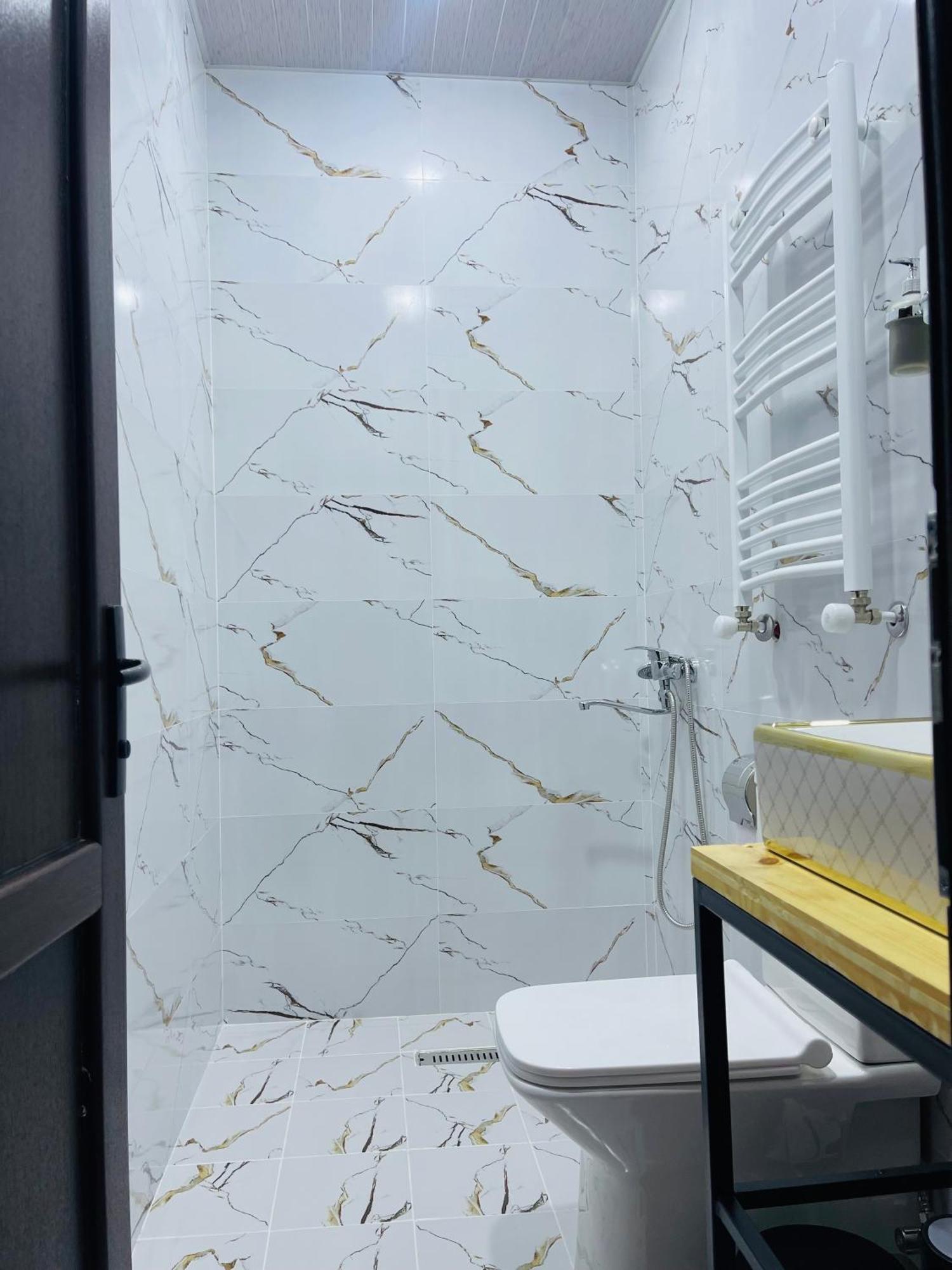 קזבגי Sunny Guesthouse מראה חיצוני תמונה