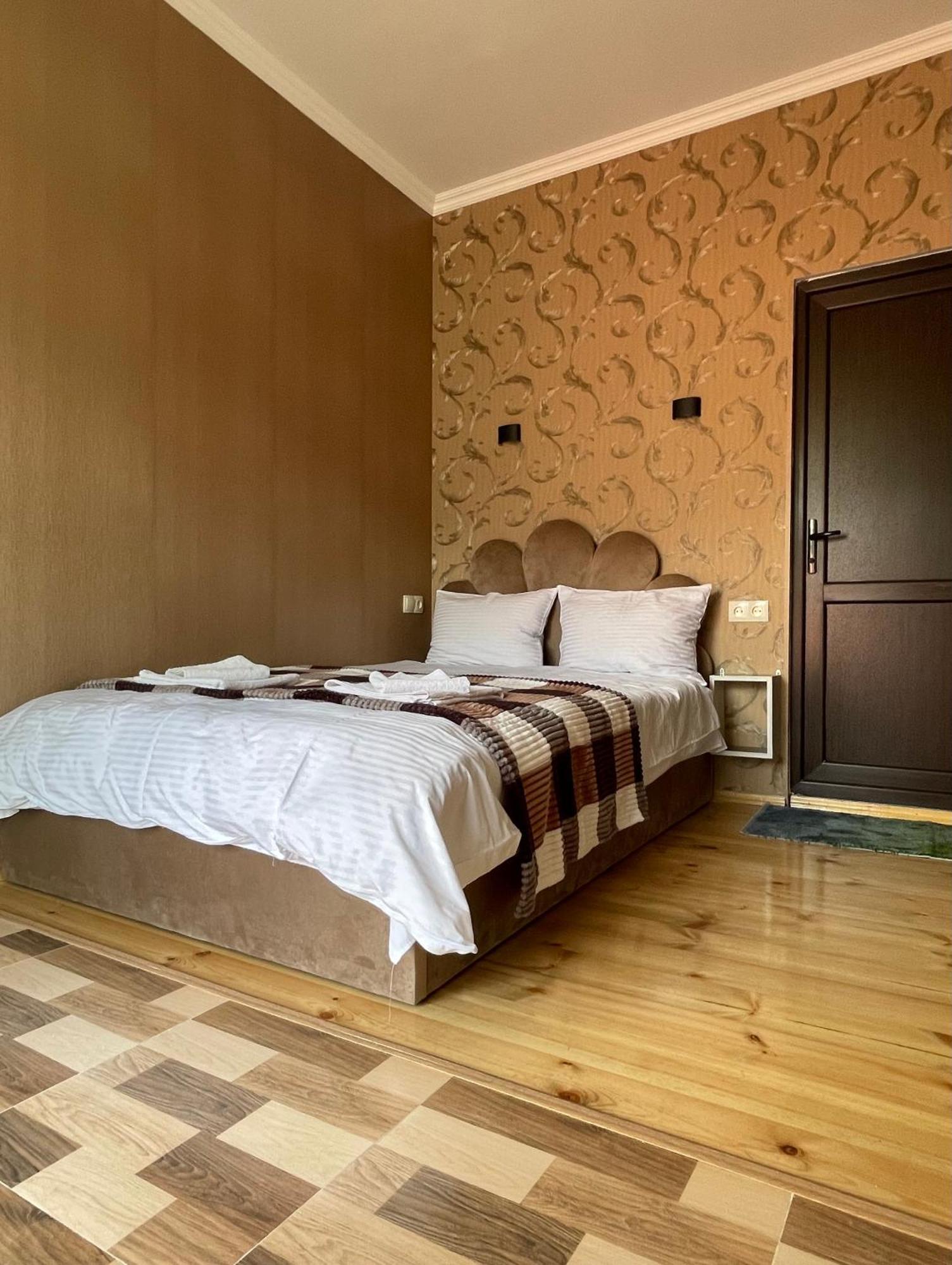 קזבגי Sunny Guesthouse מראה חיצוני תמונה